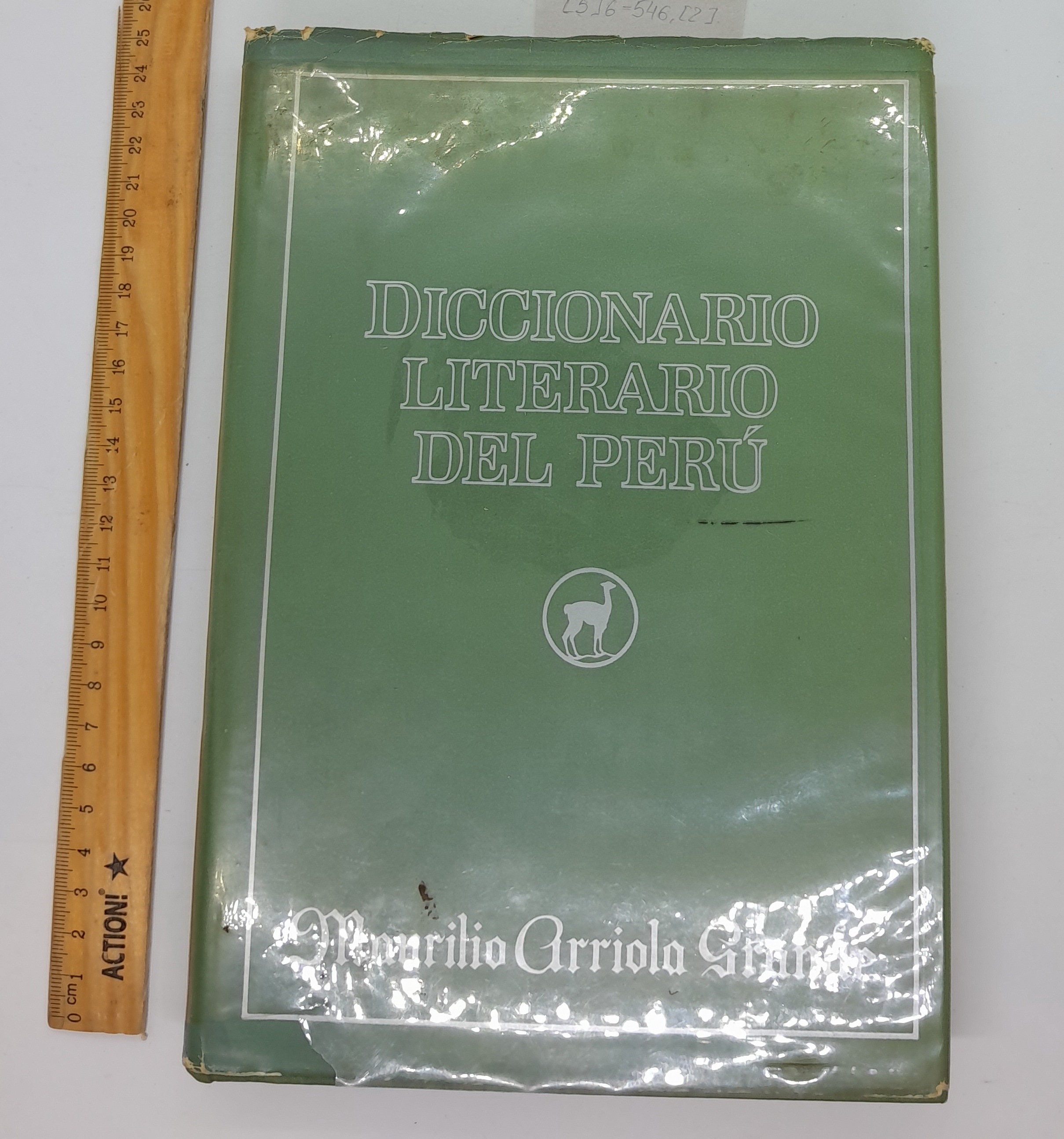 Diccionario Literaturio del Peru