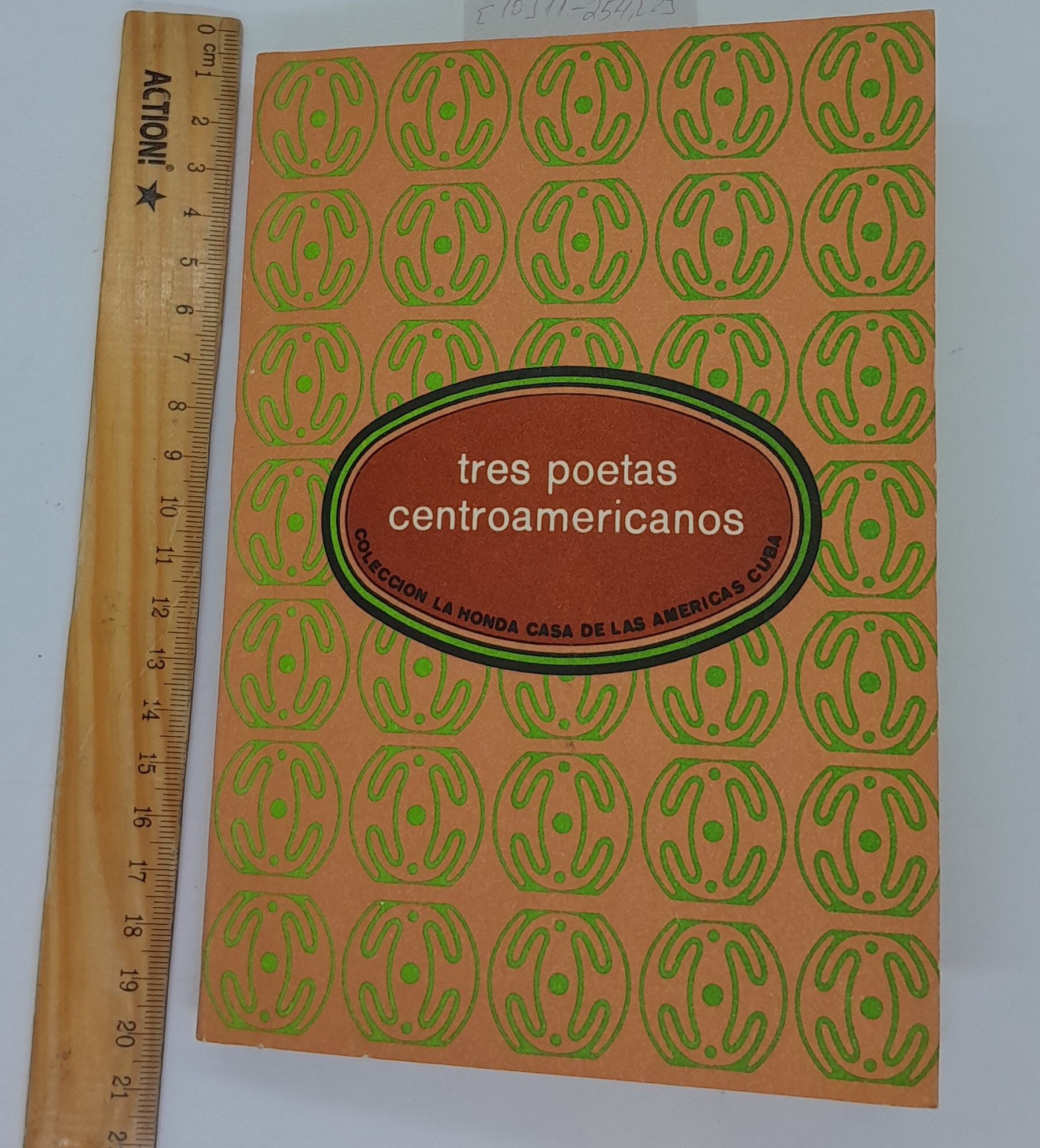 Tres poetas centroamericanos